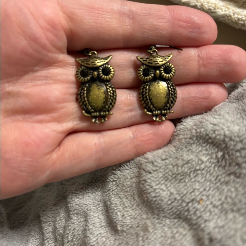 ⭐️ 5 For $25 Owl Earrings